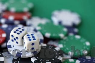 抢庄牛牛2019-抢庄牛牛2019，策略与乐趣并存的线上棋牌游戏